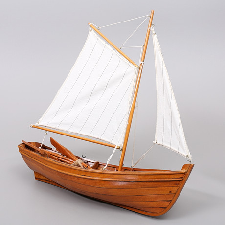 BOAT MODEL, sail oak, wood. Miscellaneous - Technica & Nautica - Auctionet