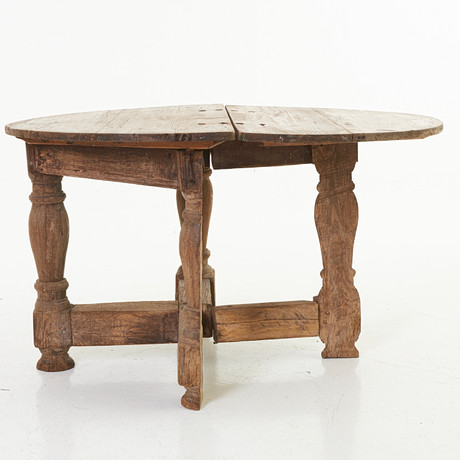 BATTLE TABLE, 18th century, baroque, baluster-shaped base in oak, top ...