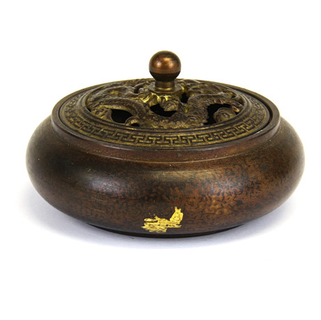 CHINESE GILT BRONZE CENSER. Silver & Metals - Other metals - Auctionet