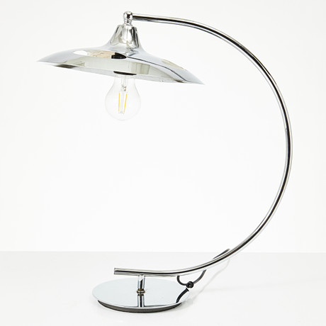 bordslampa-stomme-i-metall-b-jd-form-sk-rm-med-genombruten-dekor