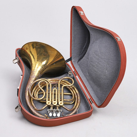 WALTHORN, in box. Collectables - Musical instruments - Auctionet