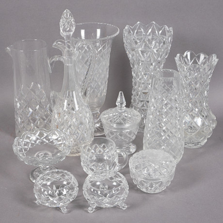 PRESS GLASS, 12 parts, grid pattern. Glass - Utility glass - Auctionet