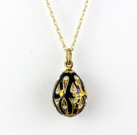 RUSSIAN ENAMELLED PENDANT & CHAIN. Jewellery & Gemstones - Necklace ...