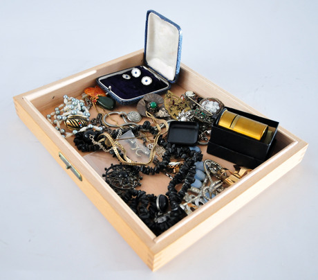 BIJOUTERIER.Diverse.