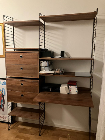 STRINGHYLLA, valnöt, fristående modell. Formgiven av Nisse Strinning ...