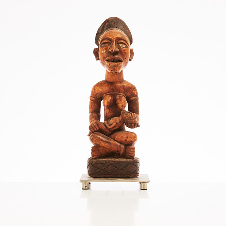 ESCULTURA, tallada en madera, mujer sentada con niño, sobre peana ...