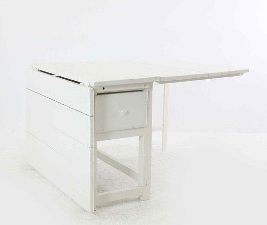 BATTLE TABLE, commoner, 19th century. Folk art - Furniture - Auctionet