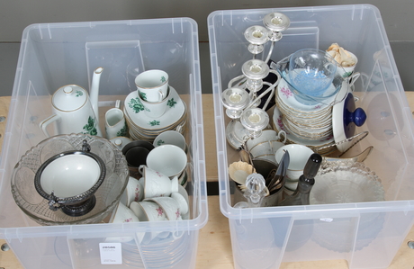 DIVERSE, glas, nysilver, keramik.