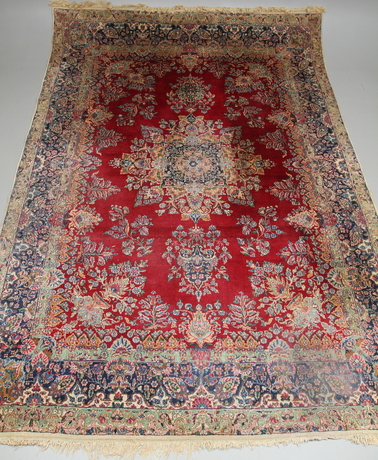 MATTA, orientalisk, ca 354 x 248 cm.