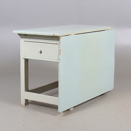 BATTLE TABLE, commoner, 19th century. Swedish Folk Art - Furniture ...