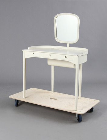 SMINKBORD, Carl Malmsten Birgitta.