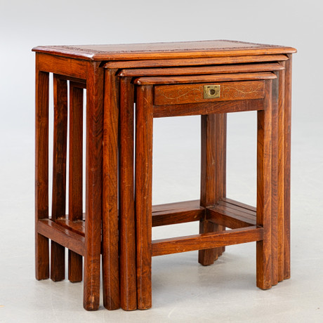 Nesting tables, Pakistan, 20th century century. Asiatica - Auctionet