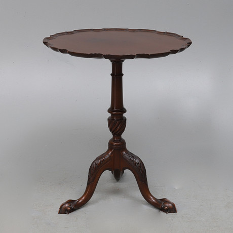 p-yt-chippendale-revival-mahogany-p-yt-huonekalut-p-yd-t-auctionet