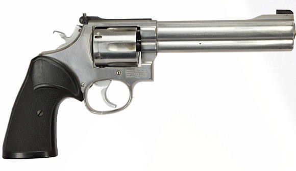 REVOLVER, make Smith & Wesson, model 686, caliber .357 Magnum, serial ...