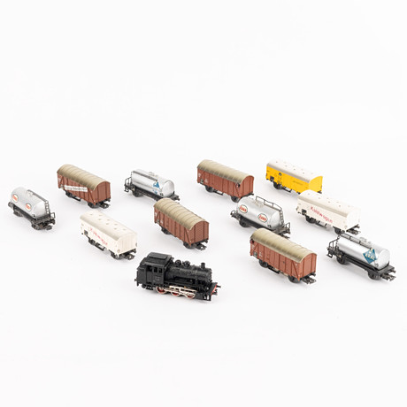 MÄRKLIN 3000 ånglok och 11 godsvagnar. Leksaker - Leksaker - Auctionet