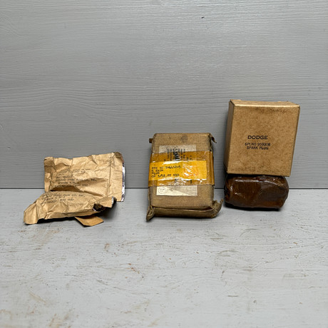TÄNDSTIFT, 4 delar, bl.a. Leonard & Dodge.