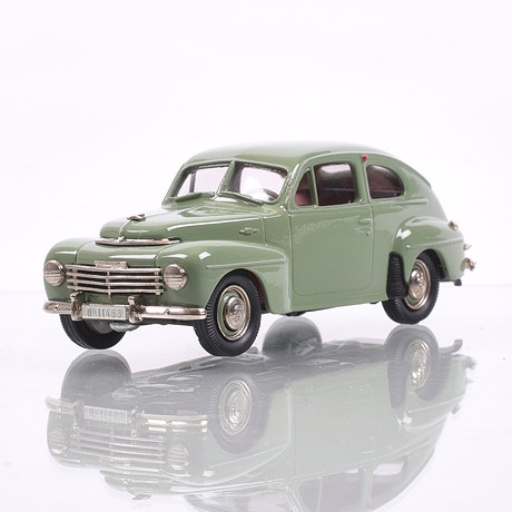 RobEddie - 1:43 - Volvo PV544 - Le dos du chat