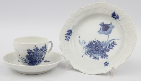 DELAR TILL KAFFESERVIS, 17 delar Blå Blomst, Royal Copenhagen.