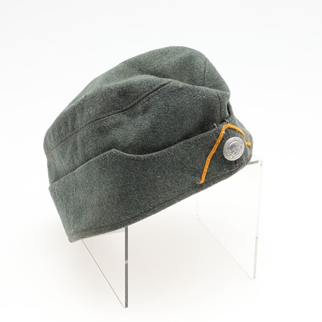 A SECOND WORLD WAR WAFFEN-SS CAVALRY MAN'S M.1934 TYPE FORAGE CAP ...