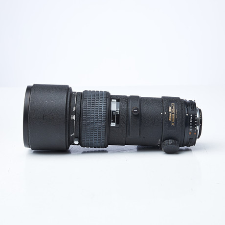 Téléobjectif Nikon Ai Nikkor 300 mm f/4,5 MF testé presque