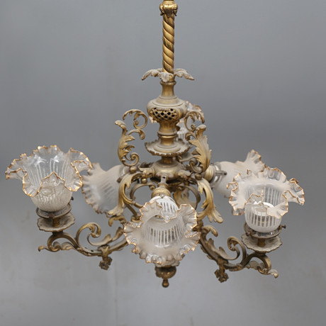 Lámpara de techo modernista de estilo Rococó en bronce dorado con ...