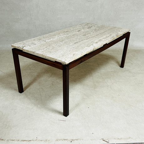 A 20th century wood/turpentine coffee table. Furniture - Tables - Auctionet