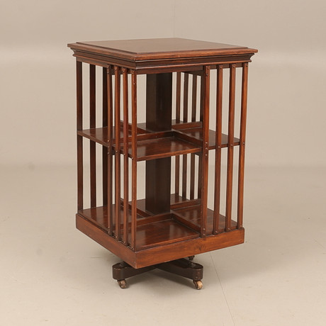 boksnurra-engelsk-stil-1900-tal-m-bler-sk-p-hyllor-auctionet