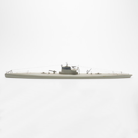 A HAND-BUILT MODEL DEPICTING A SUBMARINE FROM THE 1910S. Collectables ...
