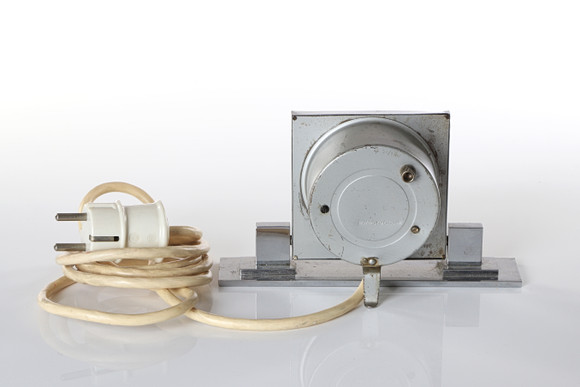 AEG, TABLE CLOCK. Chrome plated metal. Art Deco, 1930s. Electric ...