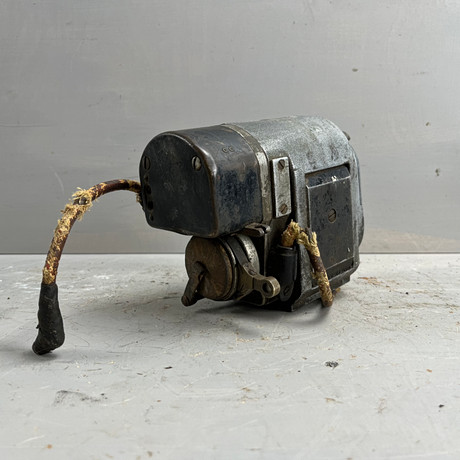 BOSCH, magnetgenerator, modell D1A två-polig, 1920/30-tal.
