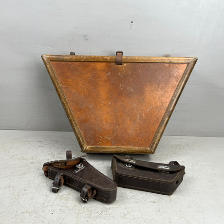 RAMVÄSKOR, 3 st, läder/trä, en präglad Husqvarna, 1900-talets mitt.