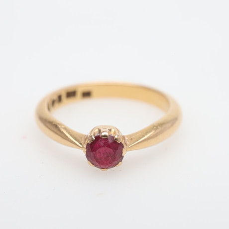 RING med röd sten 18K guld bruttovikt ca 3,8 gram. Smycken & Ädelstenar ...