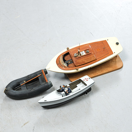 Three boat models, second part of the 20th century. Miscellaneous ...