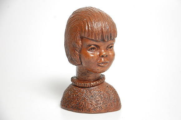 ESCULTURA, gres, firmada Stille. Cerámica y porcelana - Europeo - Auctionet
