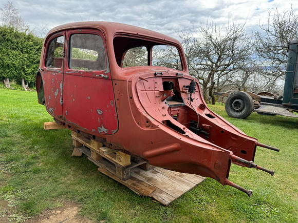 CITROEN TRACTION AVANT B11, renoveringsobjekt, årsmodell 1951, Frankrike.