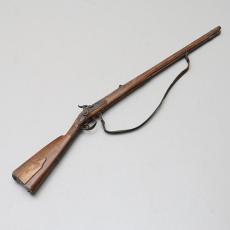 CONVERTED BATTLE-LOCK RIFLE, 17TH/19TH CENTURY. Weapons & Militaria ...
