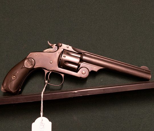 SMITH & WESSON. m/3 NEW MODEL kal. 44 Russian nr 9849. Licensvapen ...