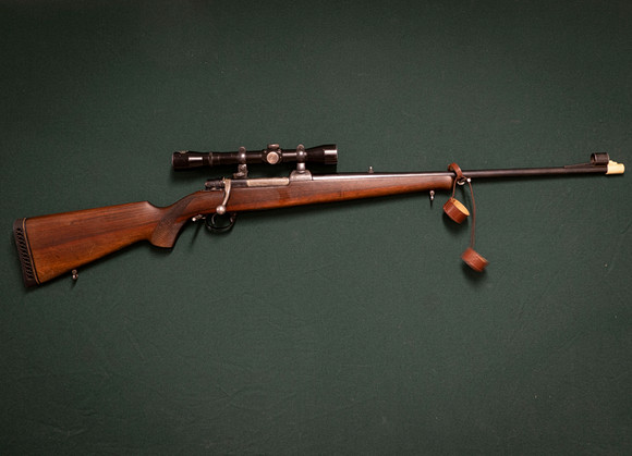 Husqvarna 1600 Kaliber 30-06. Tillv.nr. 227195.
