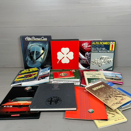 PARTI ALFA ROMEO LITTERATUR, ca 23 delar 1980-2000-tal, Italien.