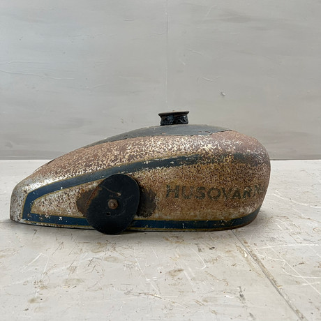 HUSQVARNA, bensintank, 1930-tal.
