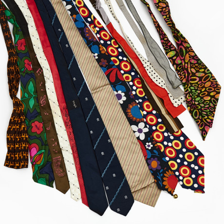 TIES, 14 pcs, and BOW TIES, 6 pcs, varying origin, pattern and material ...