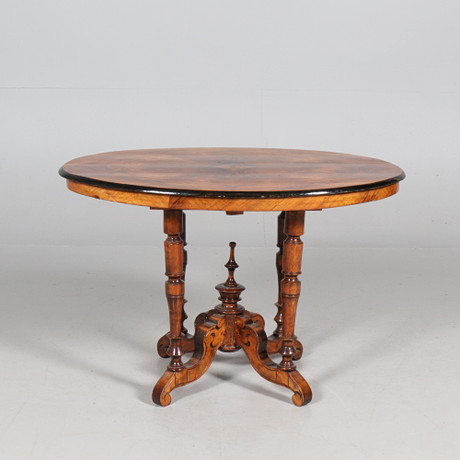A Neo-Renaissance table, 1800/20th century. Furniture - Tables - Auctionet