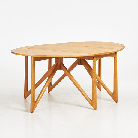 KURT ØSTERVIG. Dining table, oak and oak veneer, two flaps with single ...