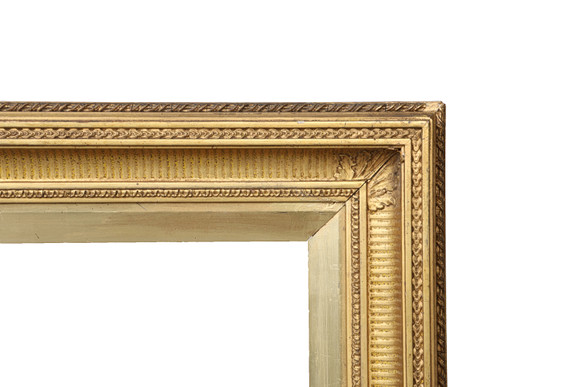 A 19TH CENTURY STRAIGHT FLUTED PATTERN FRAME WITH ACANTHUS LEAF CORNERS ...
