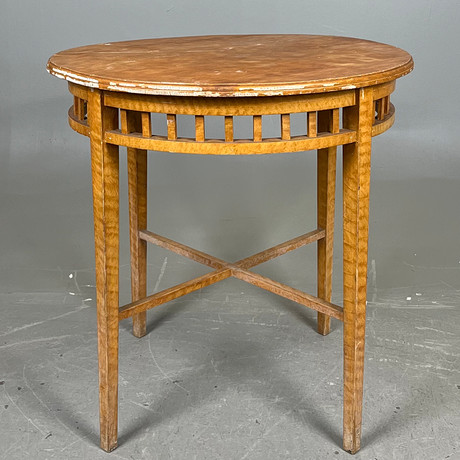 A Carl Larsson style table, 1920s. Furniture - Tables - Auctionet
