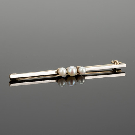 rod brooch with three pearls. Jewellery & Gemstones - Brooches ...