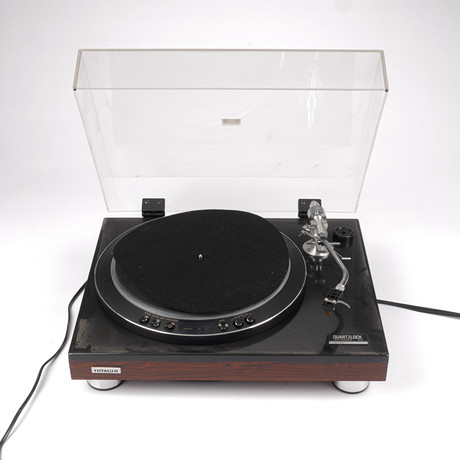 SKIVSPELARE, Hitachi Model HT-840, 1970-tal.