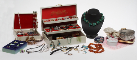 BIJOUTERIER, 1900200-tal.