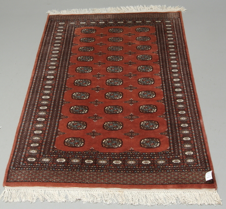 MATTA, orientalisk, ca 198 x 139 cm.