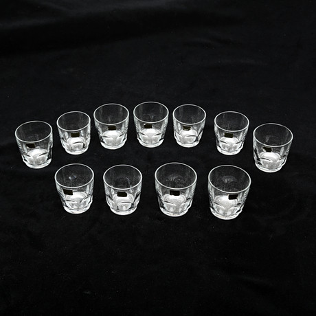 GLAS, 11 st, Arcoroc. på auktion hos Kalmar Auktionsverk